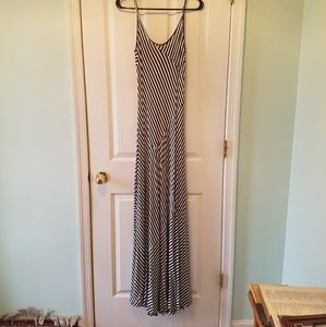 Black and White Maxi Dress size small